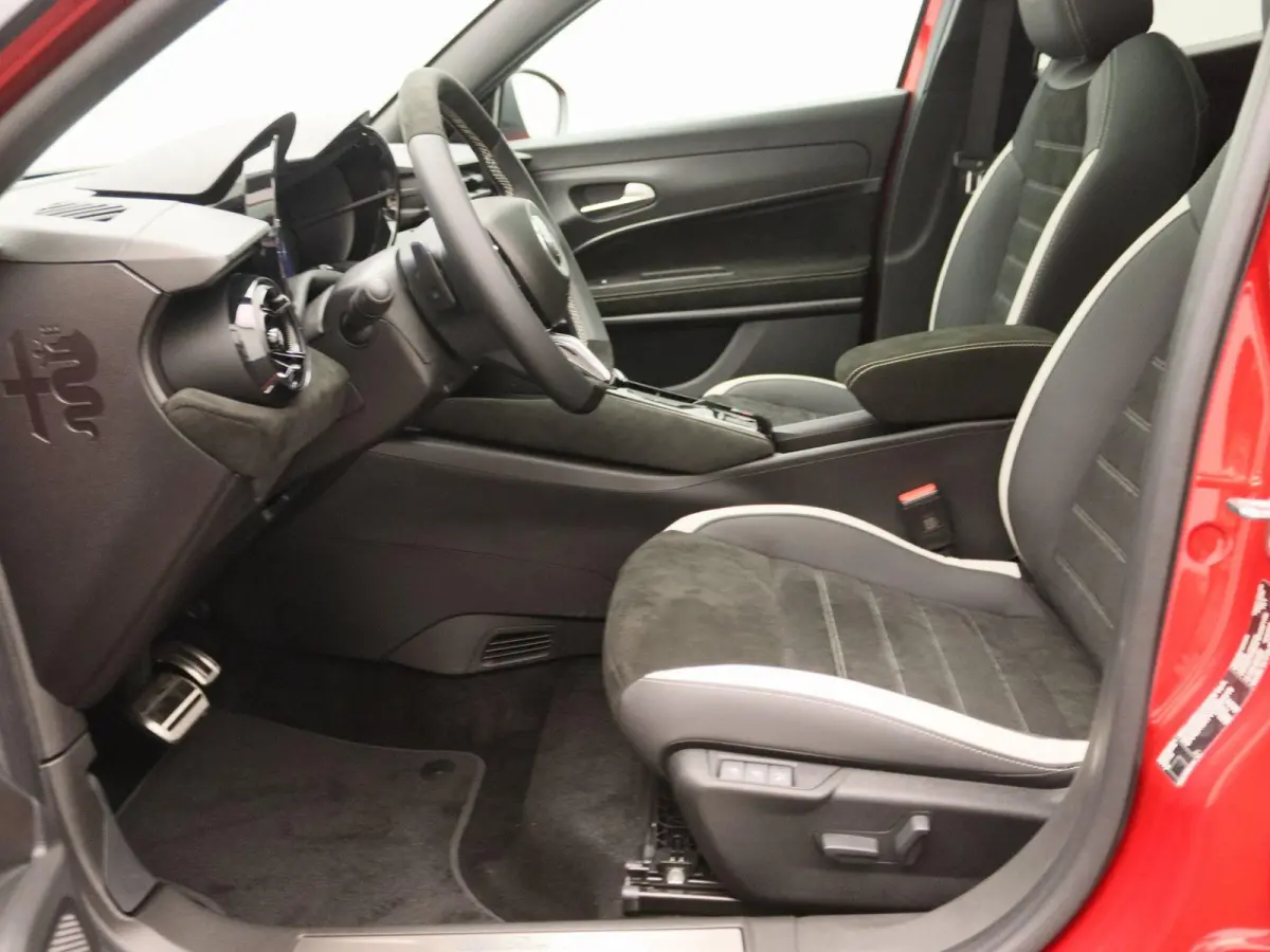 1.2 Turbo Hybrid Ibrida Sport Speciale | Elektr. Panoramadak | Techno Pack | Tot 8 jaar garantie | Voorraadvoordeel |