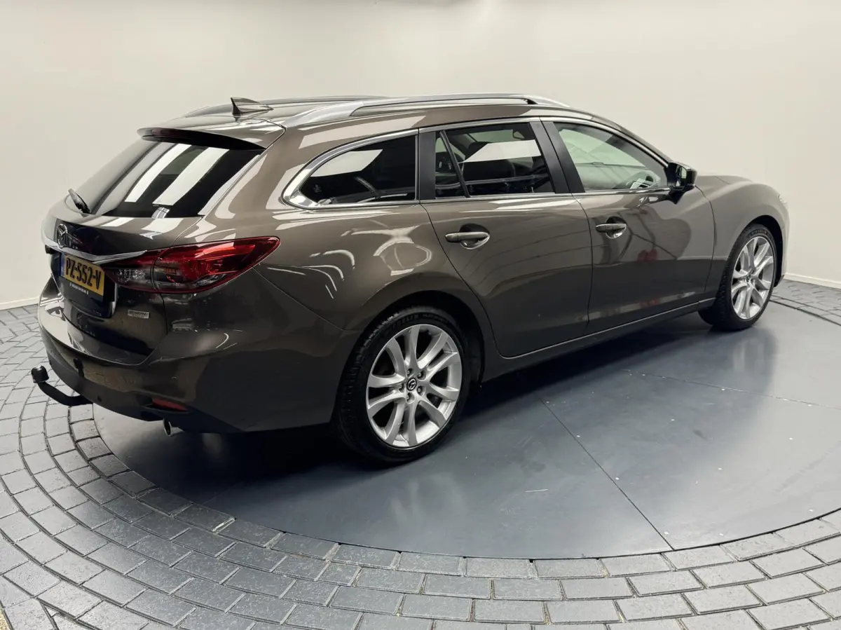 2.0 SkyActiv-G 165 TS+ Afn.Trekhaak-Navigatie-Cr.contr-Clima-Camera-Parkeersensoren-Stoel/Stuurverwarming-Lm19''velgen-Leder-LED