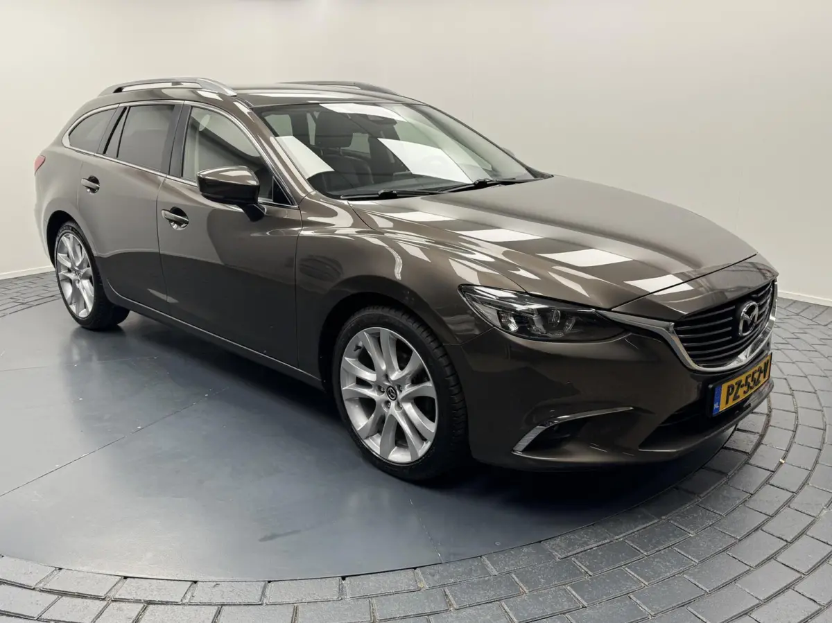 2.0 SkyActiv-G 165 TS+ Afn.Trekhaak-Navigatie-Cr.contr-Clima-Camera-Parkeersensoren-Stoel/Stuurverwarming-Lm19''velgen-Leder-LED