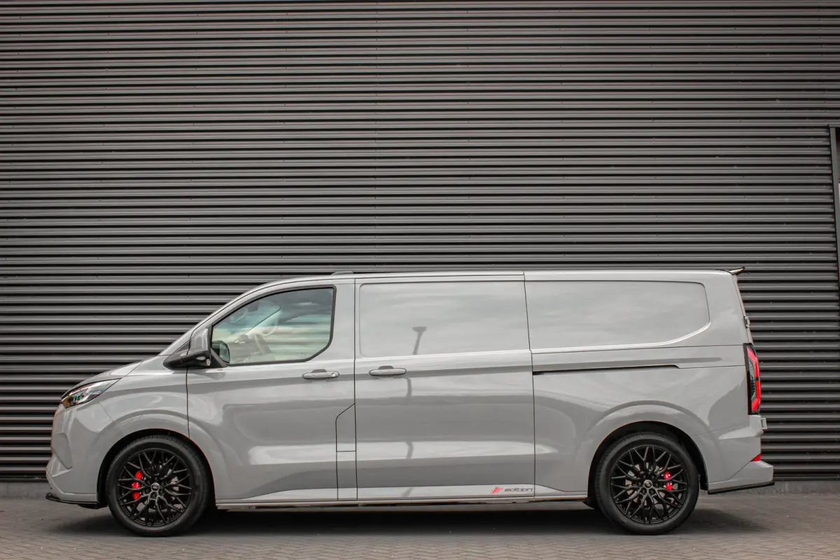 Cust. 340 L2H1 Limited 71 kWh 218PK / JB- EDITON / CAMERA / 370KM RANGE /APPLE CARPLAY /DRIVERS- PACK /FULL OPTIONS