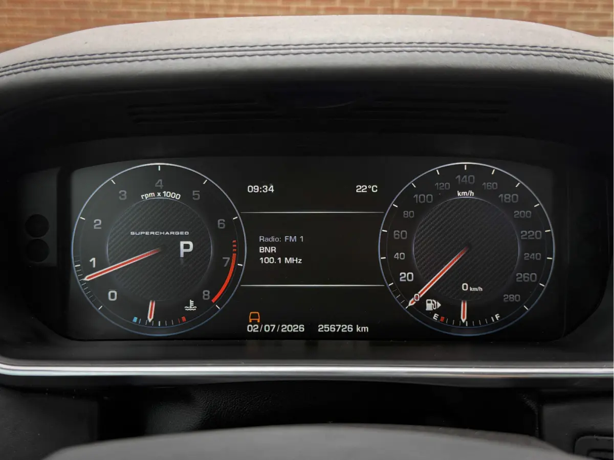 5.0 V8 S/C Autobiography - Elek. Verw. stoelen V+A, Pano, Navi, Cruise, Softcl, Stoelventilatie, Dode hoek sensor!