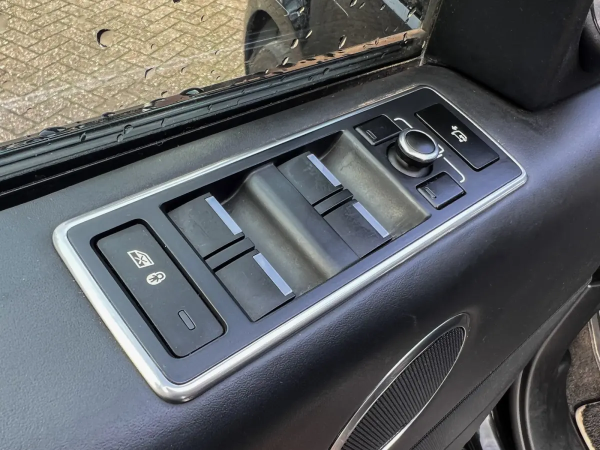 5.0 V8 S/C Autobiography - Elek. Verw. stoelen V+A, Pano, Navi, Cruise, Softcl, Stoelventilatie, Dode hoek sensor!
