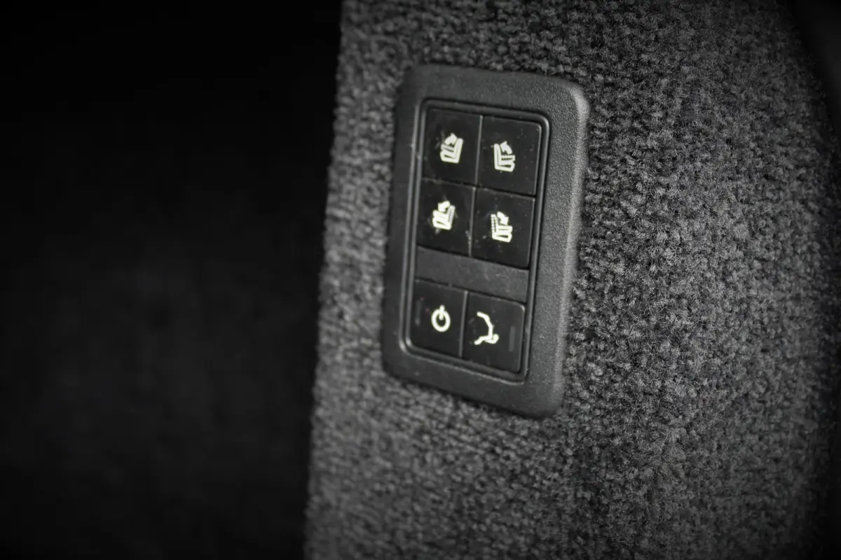 5.0 V8 S/C Autobiography - Elek. Verw. stoelen V+A, Pano, Navi, Cruise, Softcl, Stoelventilatie, Dode hoek sensor!