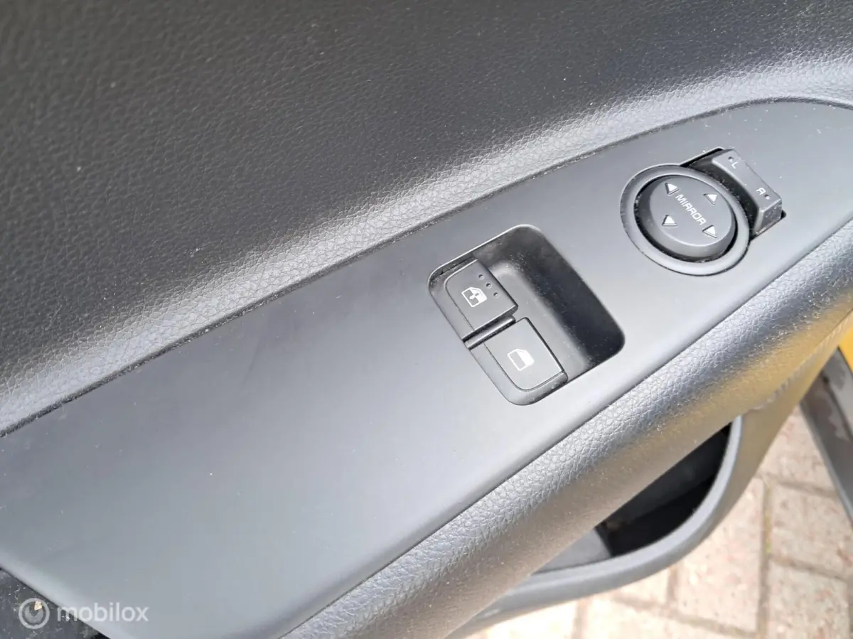 1.0 T-GDi MHEV ComfortLine | Apple Carplay/Android Auto | Airco |