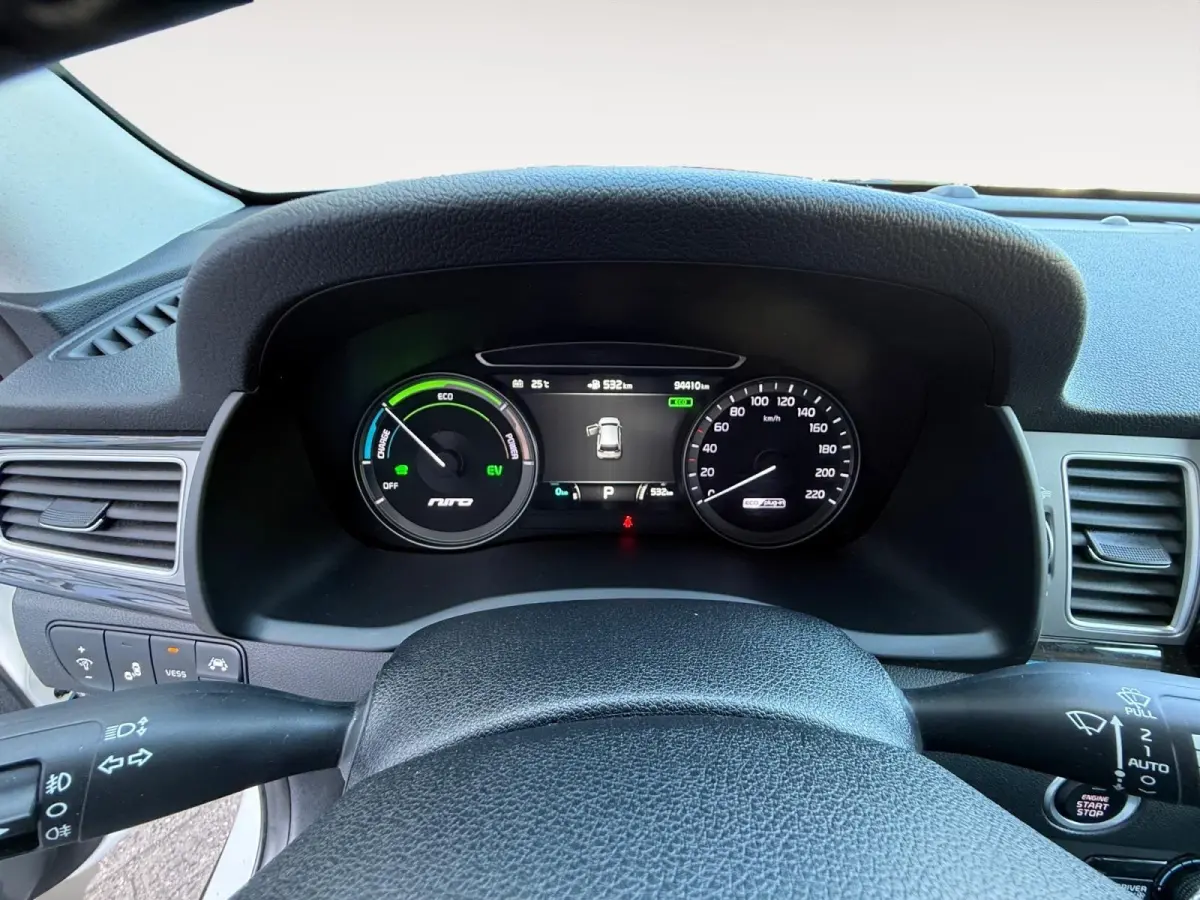 1.6 GDi PHEV Luxury Edition | AUTOMAAT | LEDER | NAVI | CAMERA | TREKHAAK | CLIMATE & CRUISE CONTROLE | ETC...