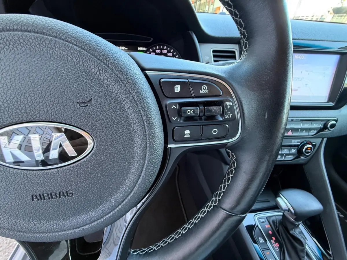 1.6 GDi PHEV Luxury Edition | AUTOMAAT | LEDER | NAVI | CAMERA | TREKHAAK | CLIMATE & CRUISE CONTROLE | ETC...