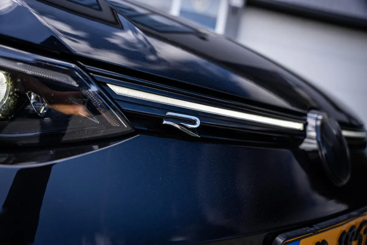 2.0 TSI R 4Motion 320pk R-Performance Pack| Pano-dak|H/K|Stoelkoeling|Leder|Memory|HuD|IQ-Led|ACC|Winterpack|Topconditie!
