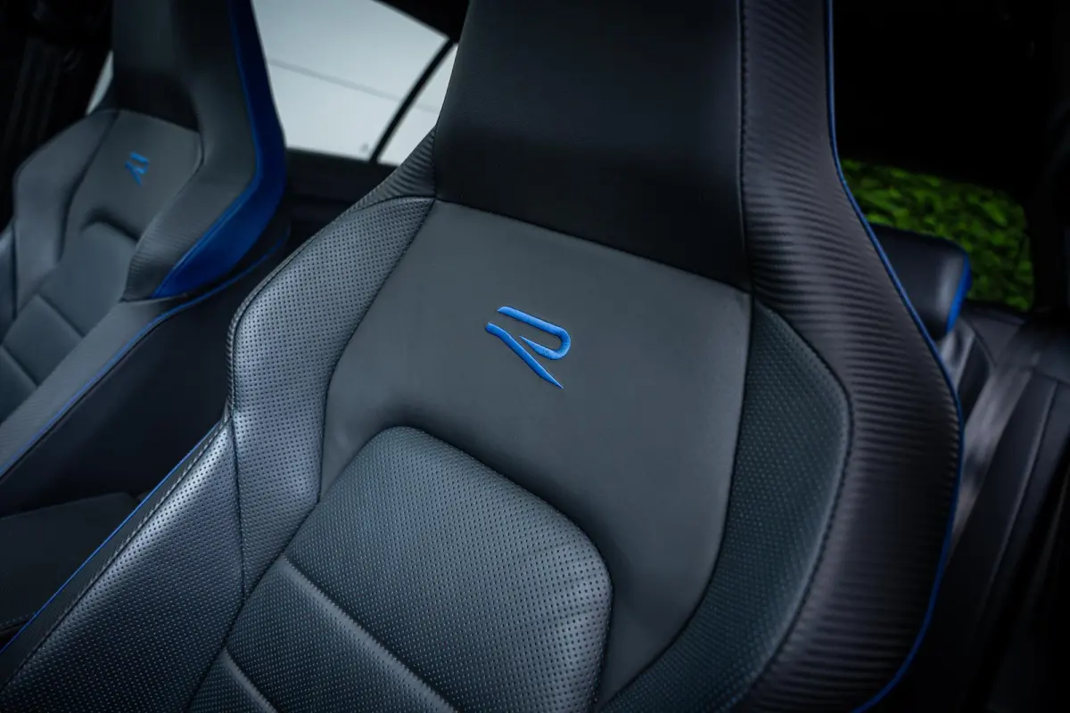2.0 TSI R 4Motion 320pk R-Performance Pack| Pano-dak|H/K|Stoelkoeling|Leder|Memory|HuD|IQ-Led|ACC|Winterpack|Topconditie!