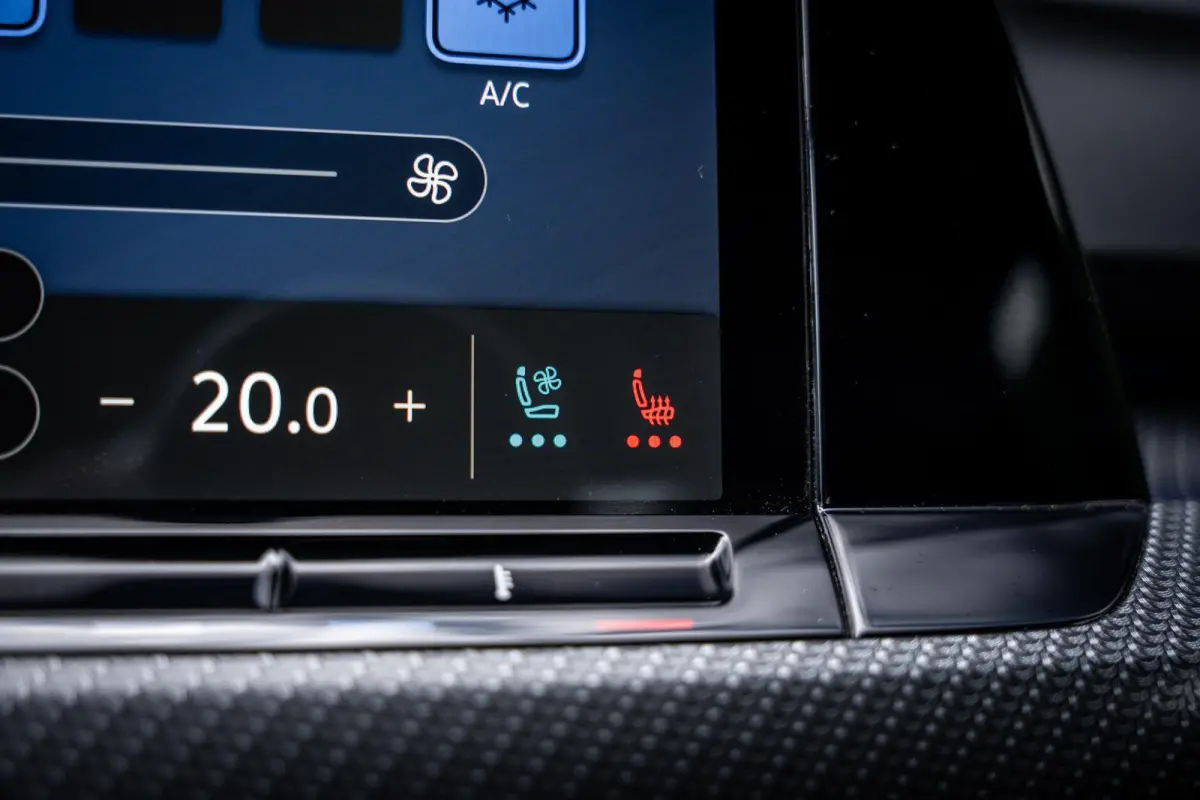 2.0 TSI R 4Motion 320pk R-Performance Pack| Pano-dak|H/K|Stoelkoeling|Leder|Memory|HuD|IQ-Led|ACC|Winterpack|Topconditie!