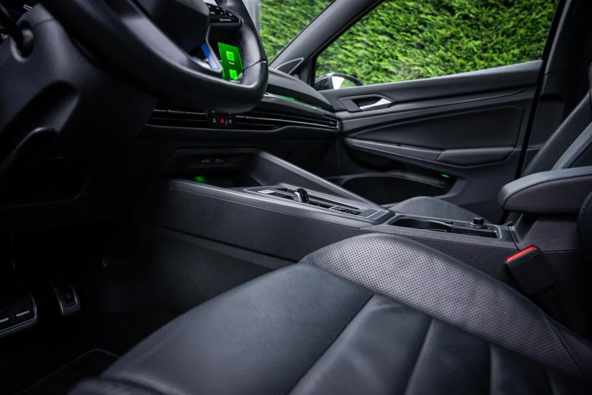 2.0 TSI R 4Motion 320pk R-Performance Pack| Pano-dak|H/K|Stoelkoeling|Leder|Memory|HuD|IQ-Led|ACC|Winterpack|Topconditie!
