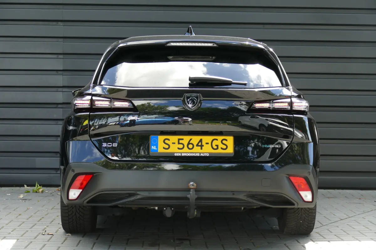 1.6 PLUG-IN HYBRID 180PK ACTIVE PACK / AFN. TREKHAAK / SOH 99% / 17" LMV / LED / NAVI / CLIMA / PDC / BLUETOOTH / CRUISECONTROL / 1E EIGENAAR / SCHITTERENDE STAAT !!