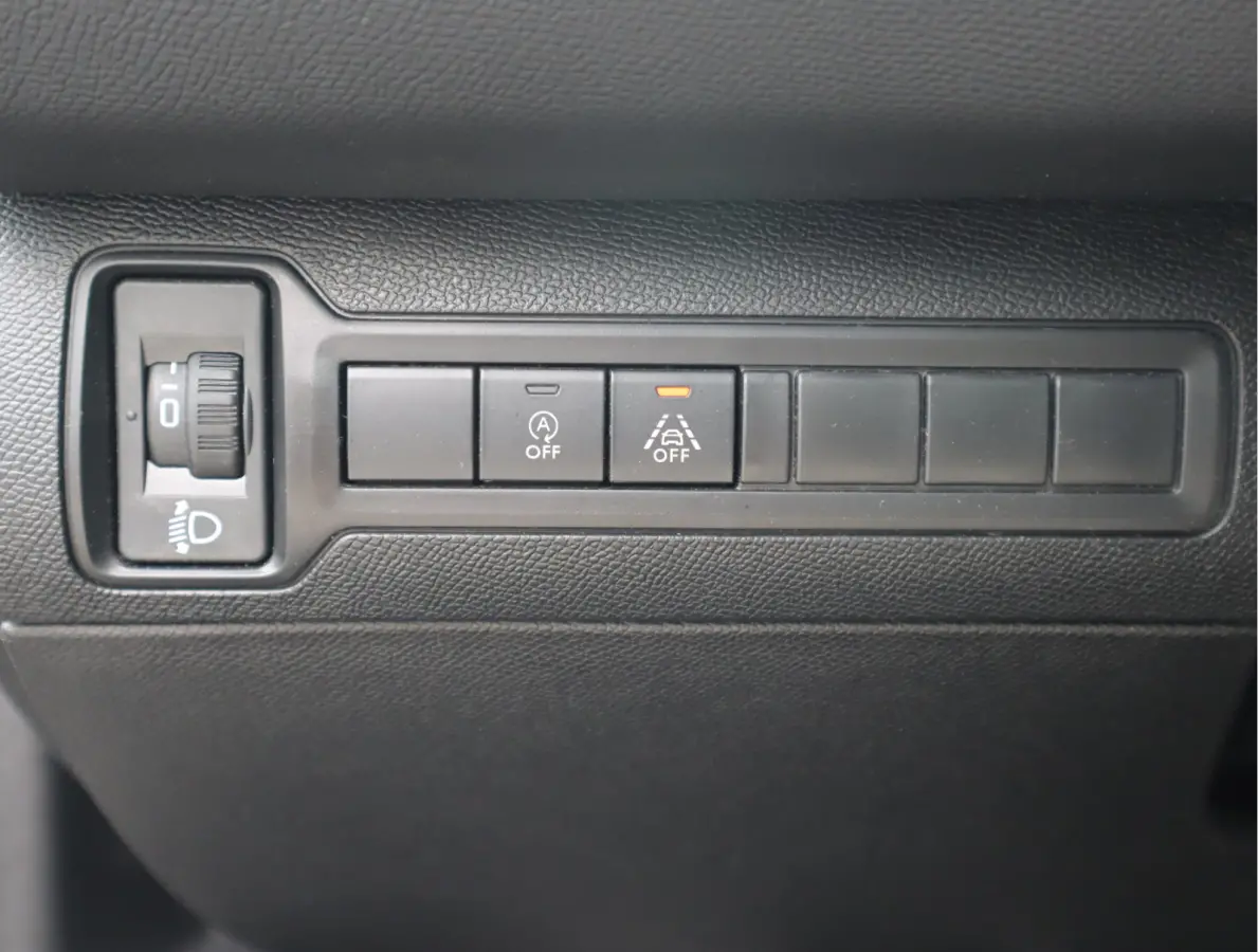 1.2 PureTech Blue Lease Executive Navi / Climate / Pano / Pdc / Elekramen / Distributie recent vervangen / Onderhoud reeds uitgevoerd /
