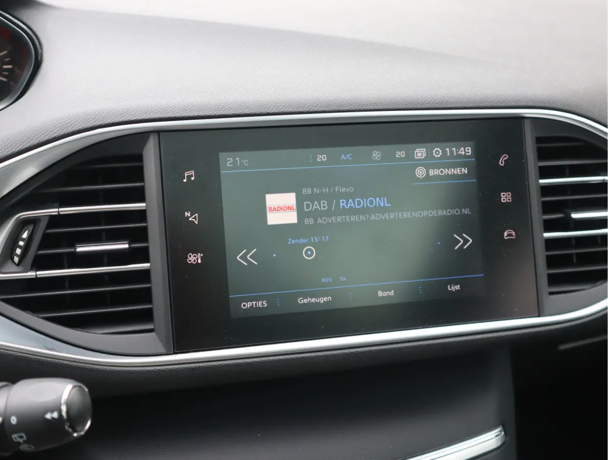 1.2 PureTech Blue Lease Executive Navi / Climate / Pano / Pdc / Elekramen / Distributie recent vervangen / Onderhoud reeds uitgevoerd /