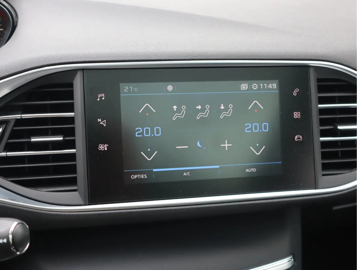 1.2 PureTech Blue Lease Executive Navi / Climate / Pano / Pdc / Elekramen / Distributie recent vervangen / Onderhoud reeds uitgevoerd /