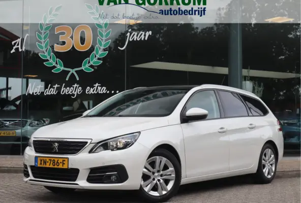 1.2 PureTech Blue Lease Executive Navi / Climate / Pano / Pdc / Elekramen / Distributie recent vervangen / Onderhoud reeds uitgevoerd /