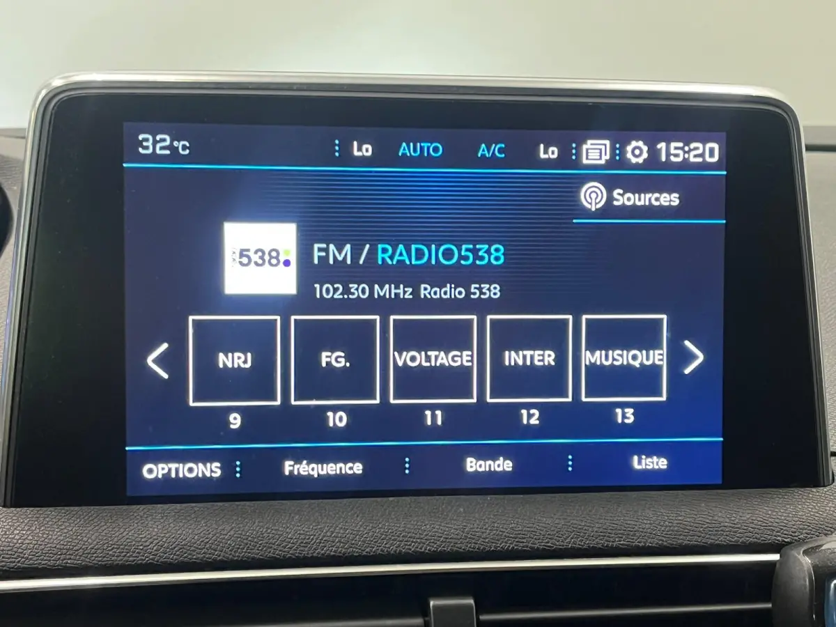 1.2 PureTech Active Business Navigatie Apple Carplay Android Auto Parkeerhulp Cruise Control Stoelverwarming Virtual Cockpit Climate Control Lichtmetalen velgen