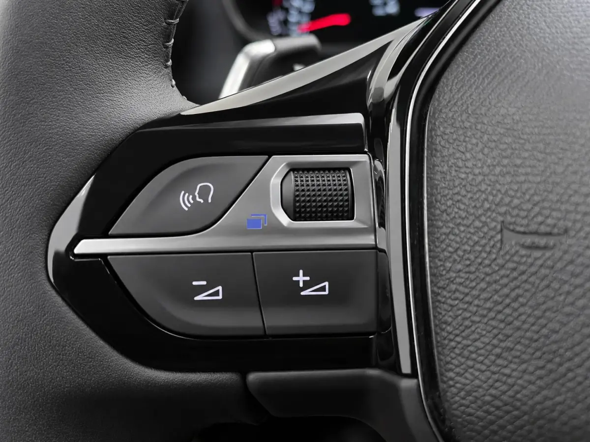 1.2 PureTech Active Business Navigatie Apple Carplay Android Auto Parkeerhulp Cruise Control Stoelverwarming Virtual Cockpit Climate Control Lichtmetalen velgen
