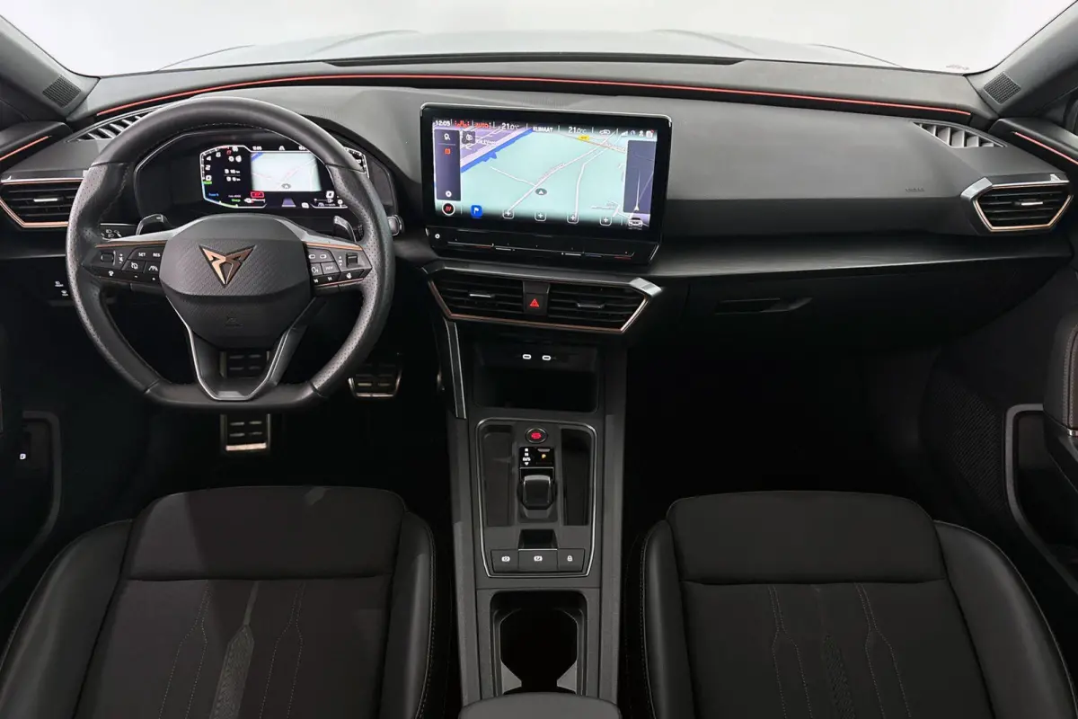 1.4 e-Hybrid Achteruitrijcamera 18" Stoelverwarming Carplay