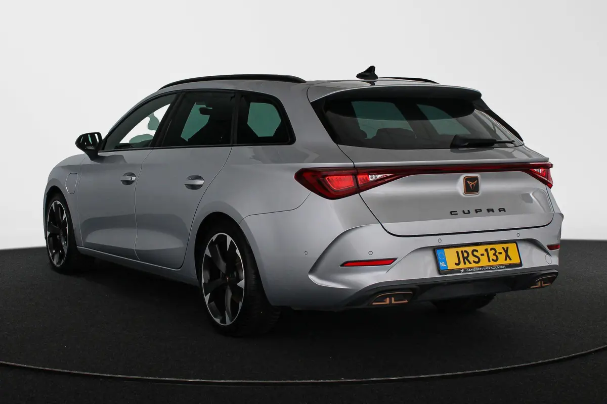 1.4 e-Hybrid Achteruitrijcamera 18" Stoelverwarming Carplay
