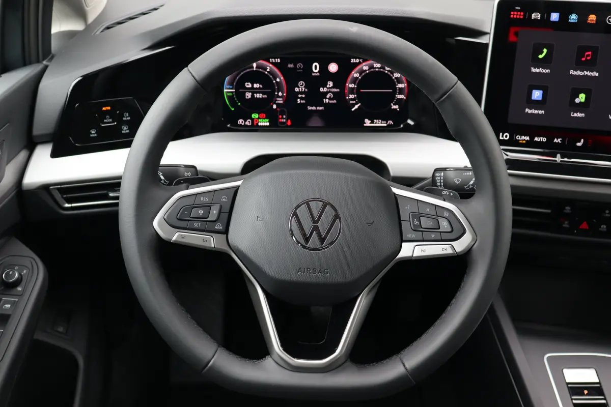 1.5 eHybrid Life Edition 204PK | Achteruitrijcamera | Apple Carplay/Android Auto|telefoonintegratie premium | Dodehoek detectie
