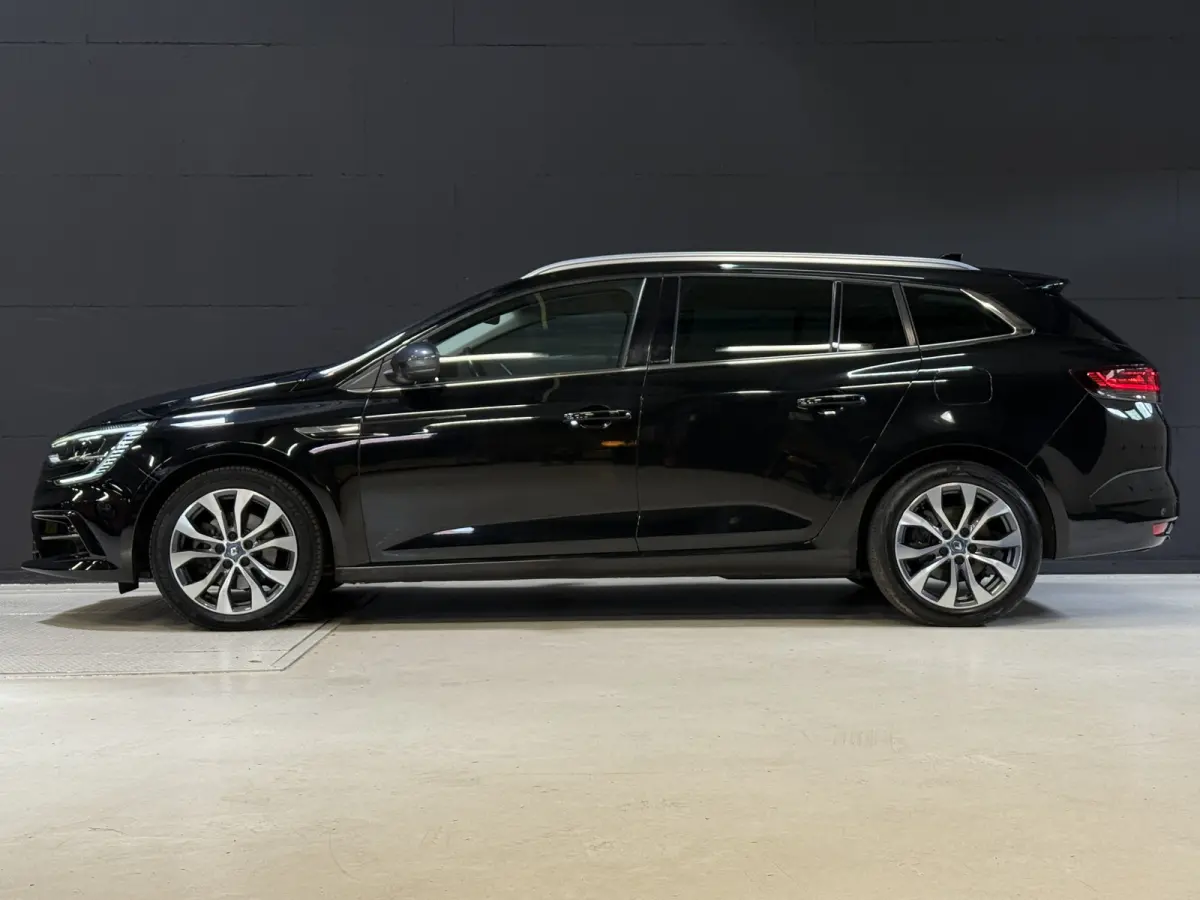 Estate 1.6 Plug-In Hybrid 160 Business Edition One | Apple Carplay | Stoel/stuurverwarming | Full LED | Keyless