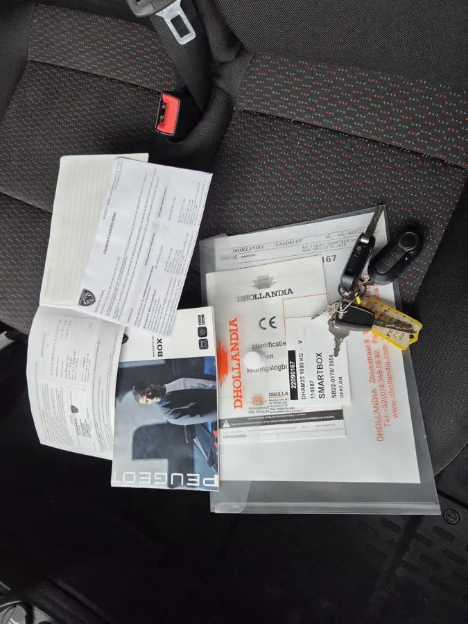 / Peugeot Boxer 140 PK Lowliner Laadklep / Oprijklep Lage instap Airco Cruisecontrol