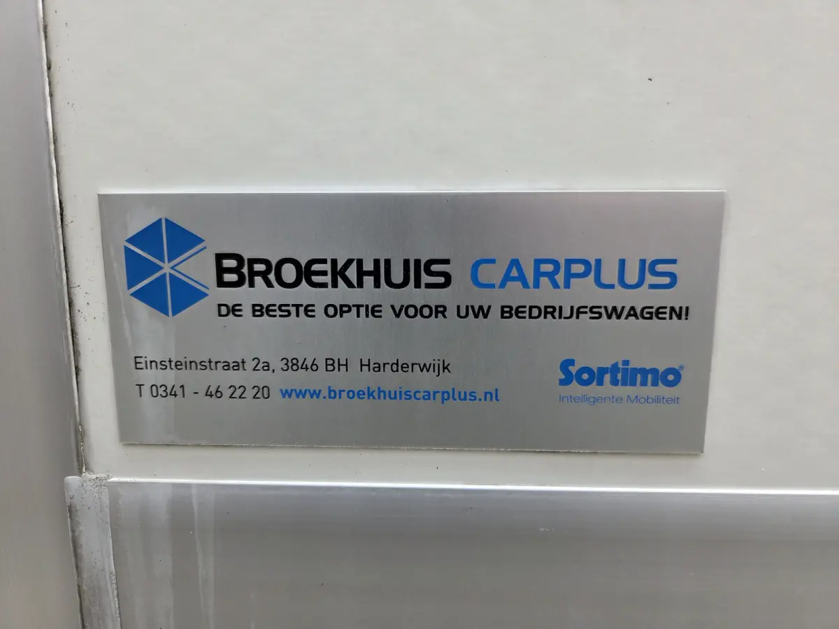 / Peugeot Boxer 140 PK Lowliner Laadklep / Oprijklep Lage instap Airco Cruisecontrol
