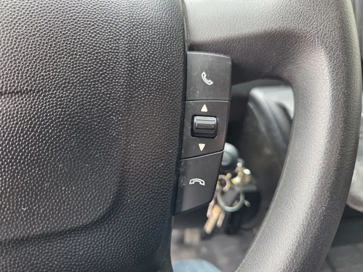 / Peugeot Boxer 140 PK Lowliner Laadklep / Oprijklep Lage instap Airco Cruisecontrol