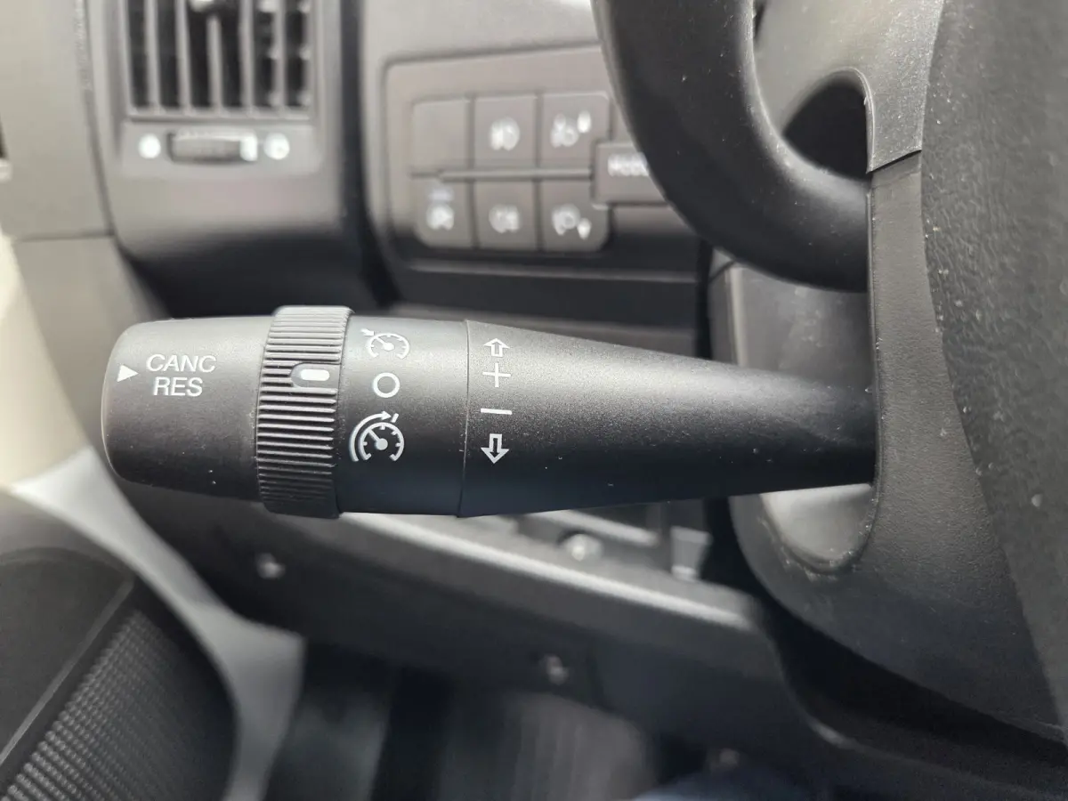 / Peugeot Boxer 140 PK Lowliner Laadklep / Oprijklep Lage instap Airco Cruisecontrol