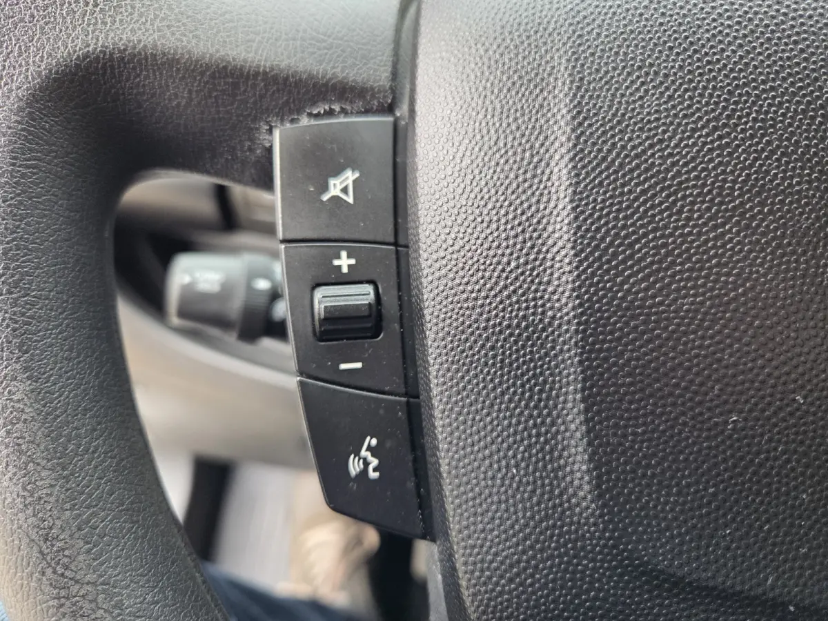 / Peugeot Boxer 140 PK Lowliner Laadklep / Oprijklep Lage instap Airco Cruisecontrol