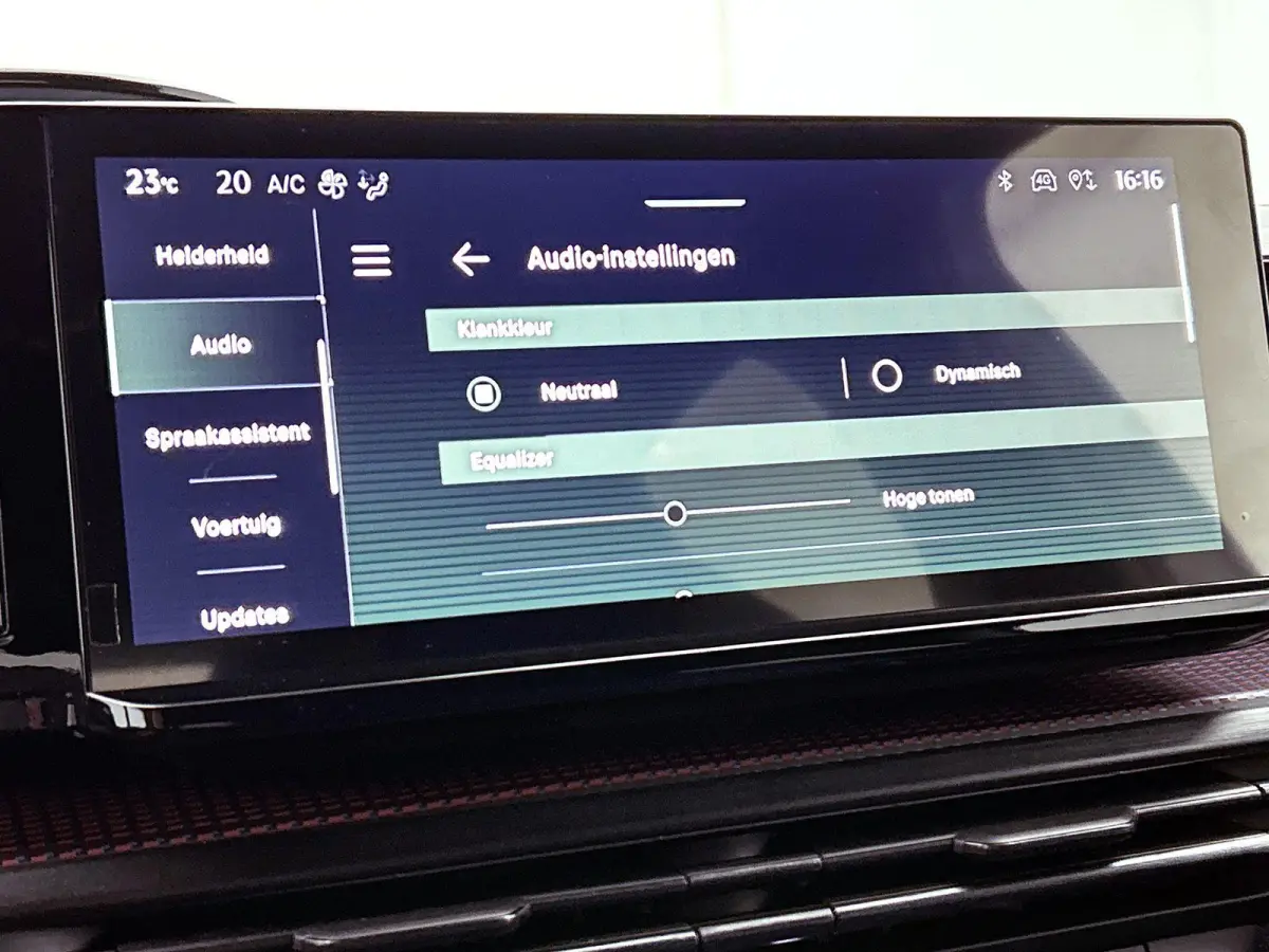 280pk HF 54 kWh Automaat | Navigatie | Adaptieve Cruise Control | Camera Voor + Achter | 18"LMV | Dodehoekdetectie | Keyless Entry/Start | 3 FASE | LED | Sportonderstel |