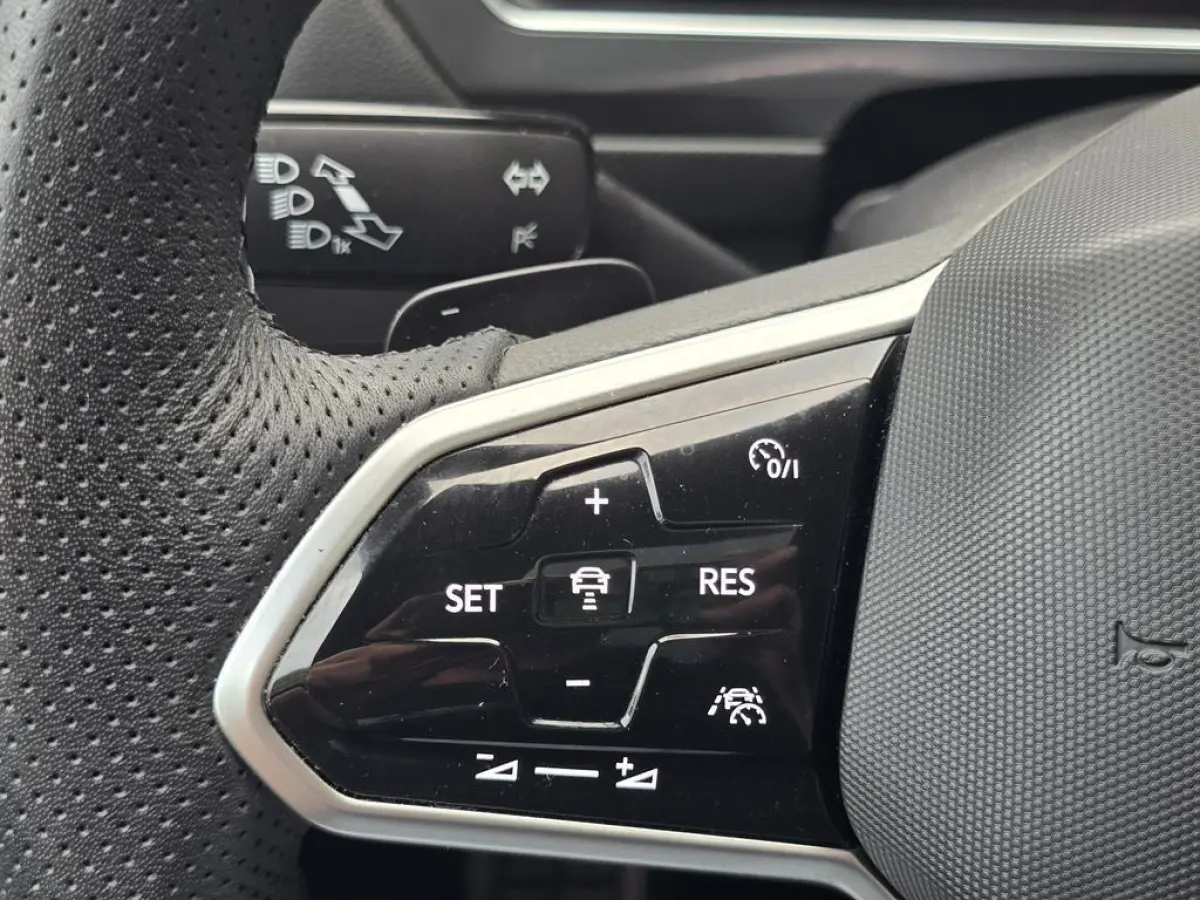 1.5 TSI R-Line Business+ 7p. AUTOMAAT Trekhaak|Vol opties|Nap!!