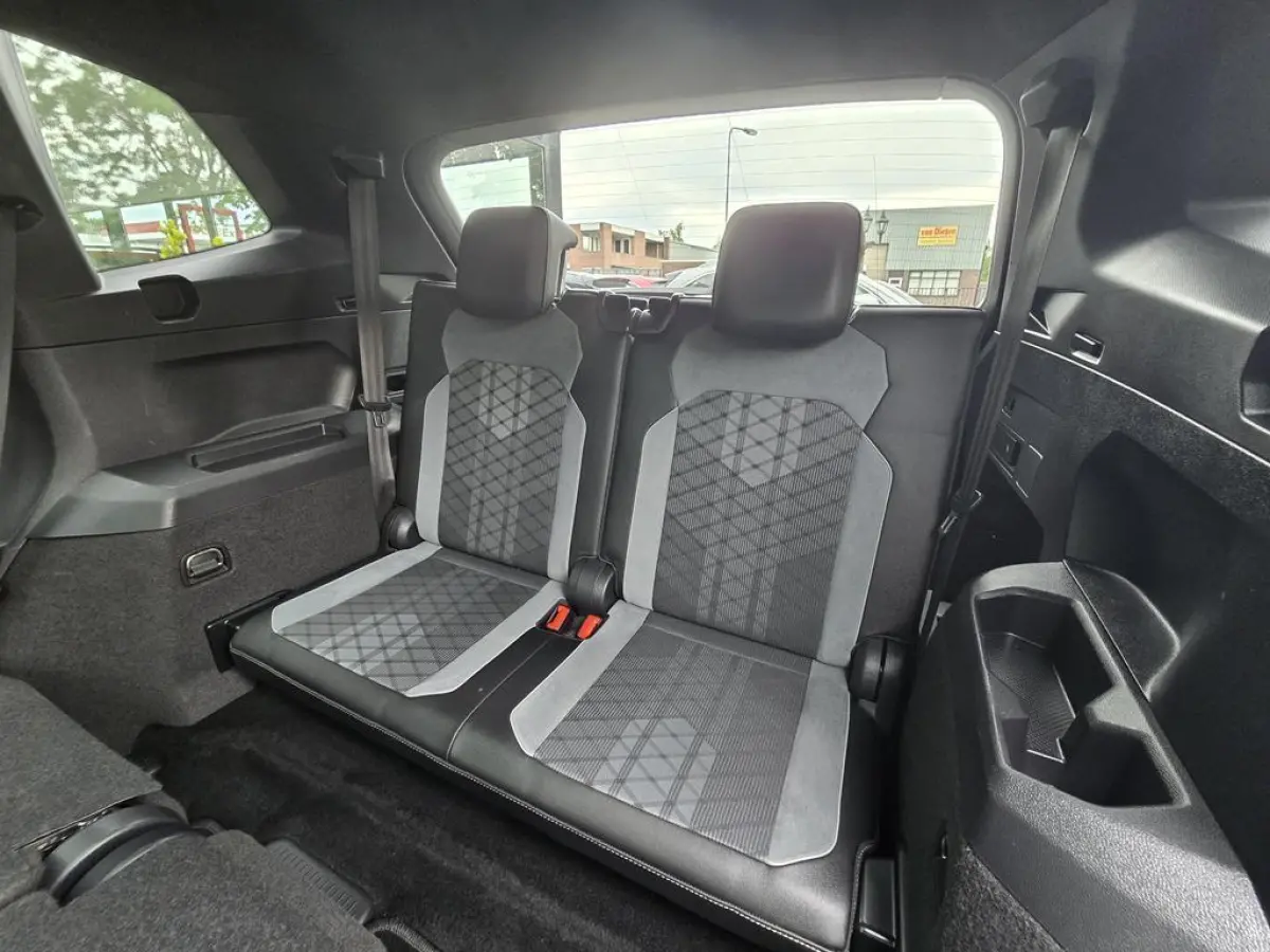 1.5 TSI R-Line Business+ 7p. AUTOMAAT Trekhaak|Vol opties|Nap!!