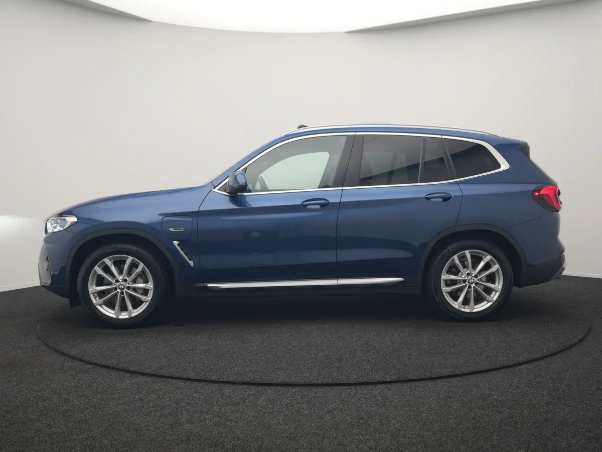 xDrive30e FACELIFT High Executive PHEV 293pk Dealer O.H | Trekhaak Af Fabriek | Panodak | Head Up | Adaptive Cruise | Camera | Laser LED | Hifi Audio | Lederen Sportstoelen Memory & Ventilat