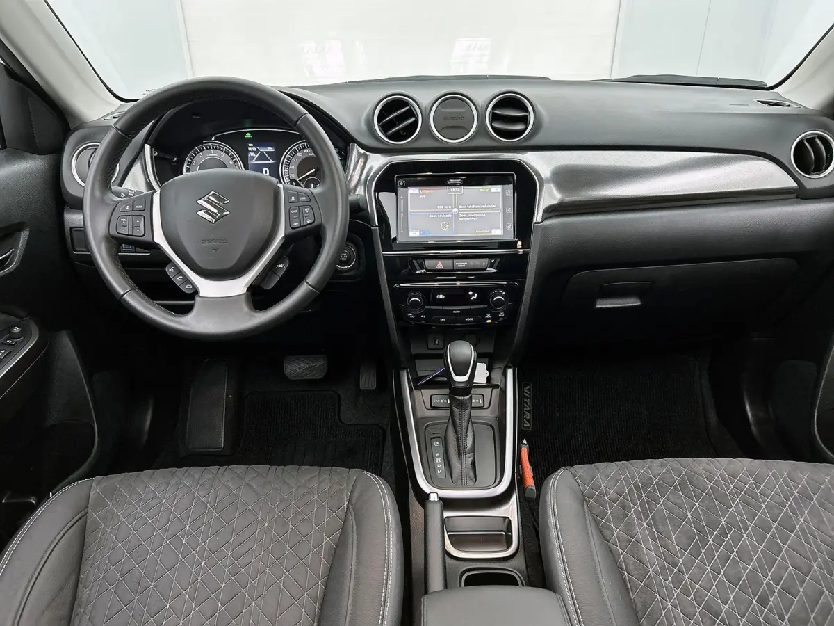 1.5 116pk Hybrid Style Automaat | 1ste Eigenaar | Schuif-/Kanteldak | Apple Carplay/Android Auto | Adaptieve Cruise Control | Camera | LED | 17"LMV |
