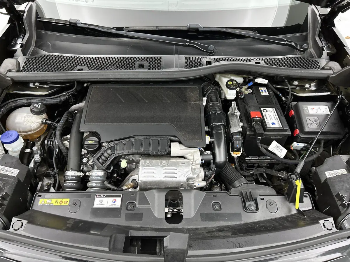 1.2 130pk GT Automaat | 1ste Eigenaar | Navigatie | Climate Control | Cruise Control | Achteruitrijcamera | Dodehoekdetectie | 17" Lichtmetalen Velgen | LED | Apple Carplay/Android Auto |