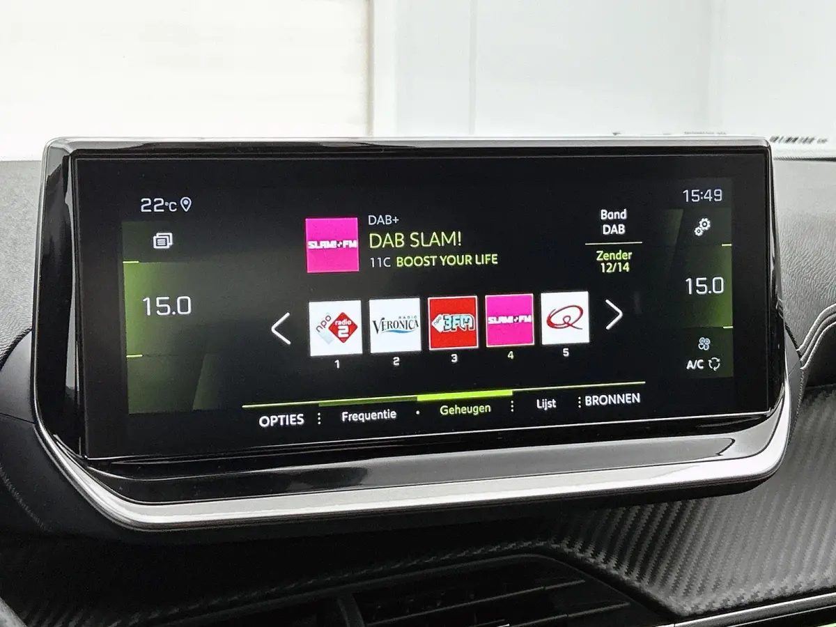 1.2 130pk GT Automaat | 1ste Eigenaar | Navigatie | Climate Control | Cruise Control | Achteruitrijcamera | Dodehoekdetectie | 17" Lichtmetalen Velgen | LED | Apple Carplay/Android Auto |