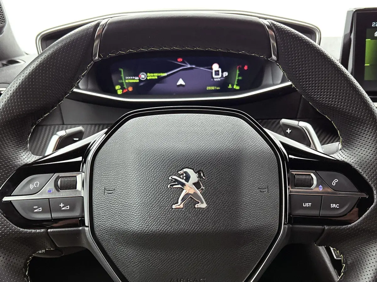 1.2 130pk GT Automaat | 1ste Eigenaar | Navigatie | Climate Control | Cruise Control | Achteruitrijcamera | Dodehoekdetectie | 17" Lichtmetalen Velgen | LED | Apple Carplay/Android Auto |