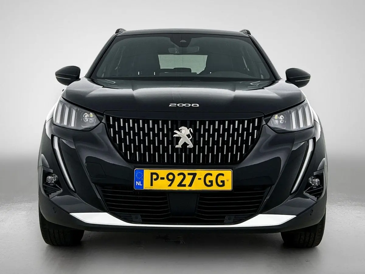 1.2 130pk GT Automaat | 1ste Eigenaar | Navigatie | Climate Control | Cruise Control | Achteruitrijcamera | Dodehoekdetectie | 17" Lichtmetalen Velgen | LED | Apple Carplay/Android Auto |