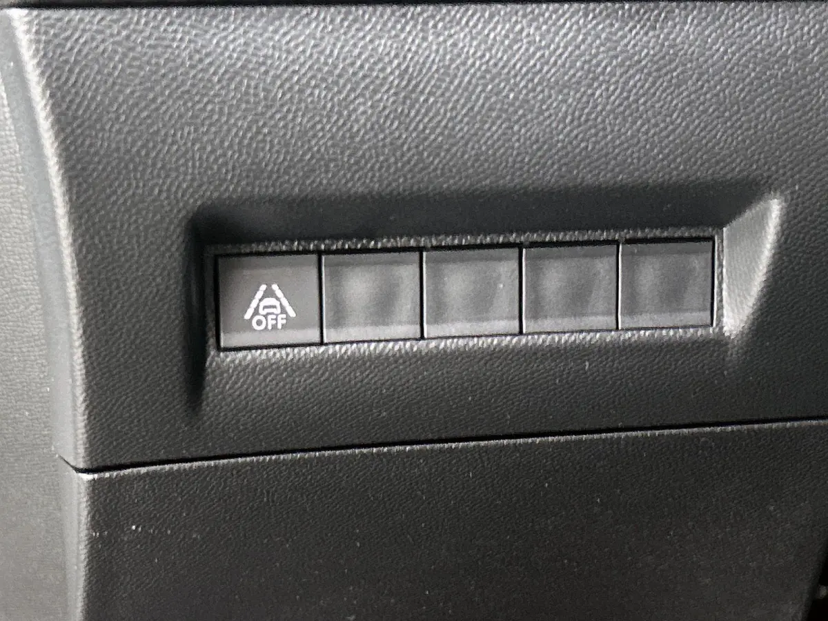 1.2 130pk GT Automaat | 1ste Eigenaar | Navigatie | Climate Control | Cruise Control | Achteruitrijcamera | Dodehoekdetectie | 17" Lichtmetalen Velgen | LED | Apple Carplay/Android Auto |