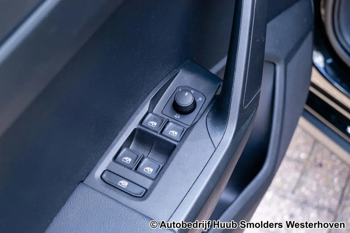 1.0 TSI Style Business Intense Automaat| lane-assist
