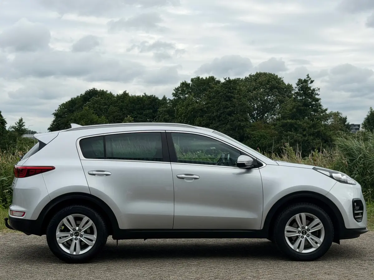 1.6 GDI First Edition - Sparkling Silver - Trekhaak/Nav/Camera