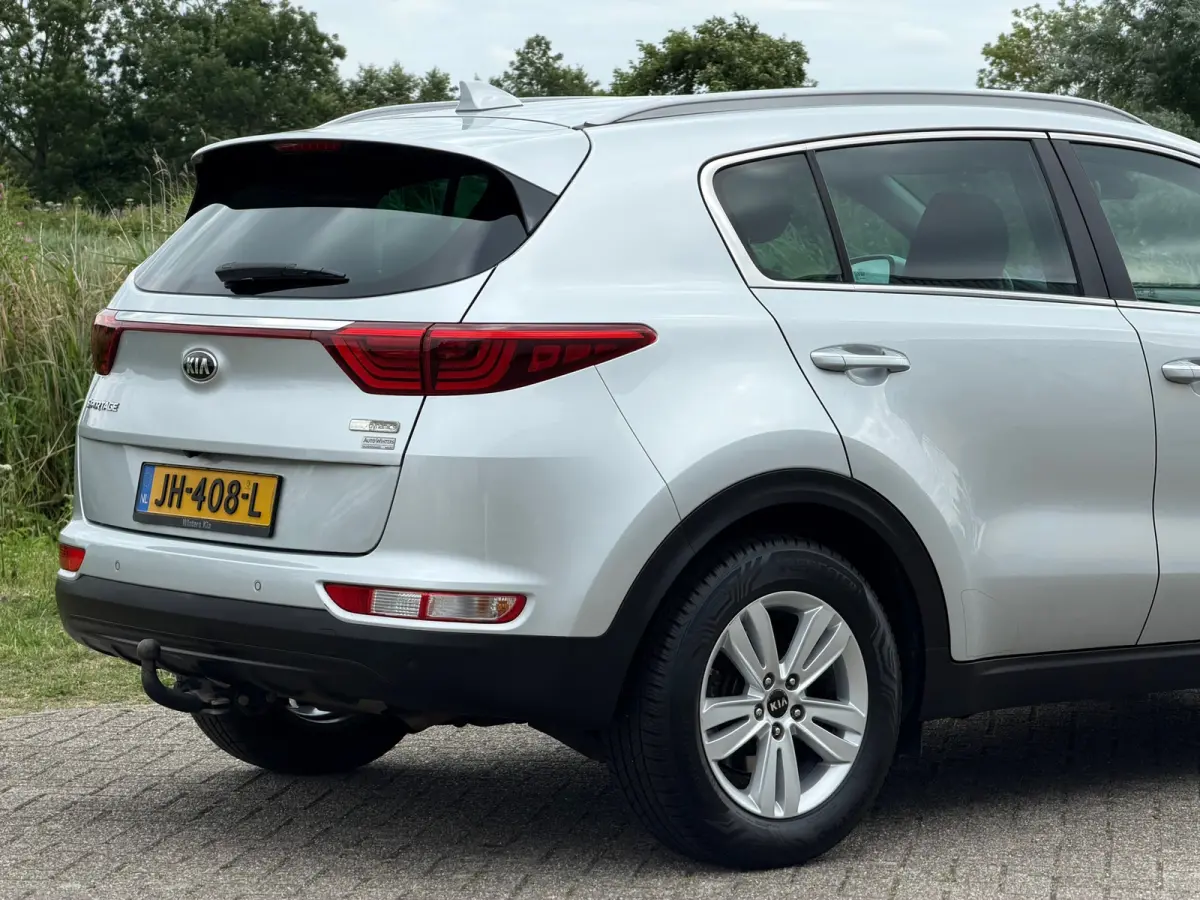 1.6 GDI First Edition - Sparkling Silver - Trekhaak/Nav/Camera