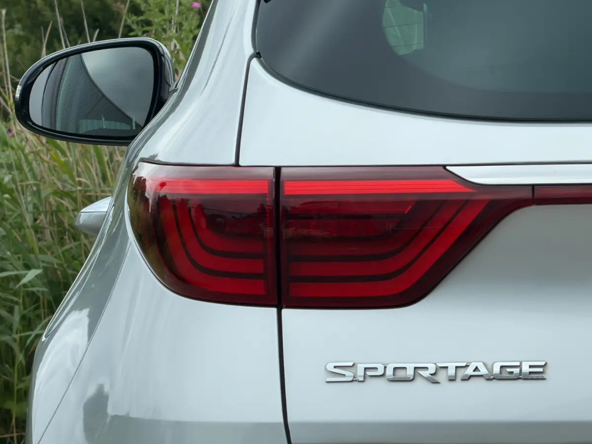 1.6 GDI First Edition - Sparkling Silver - Trekhaak/Nav/Camera