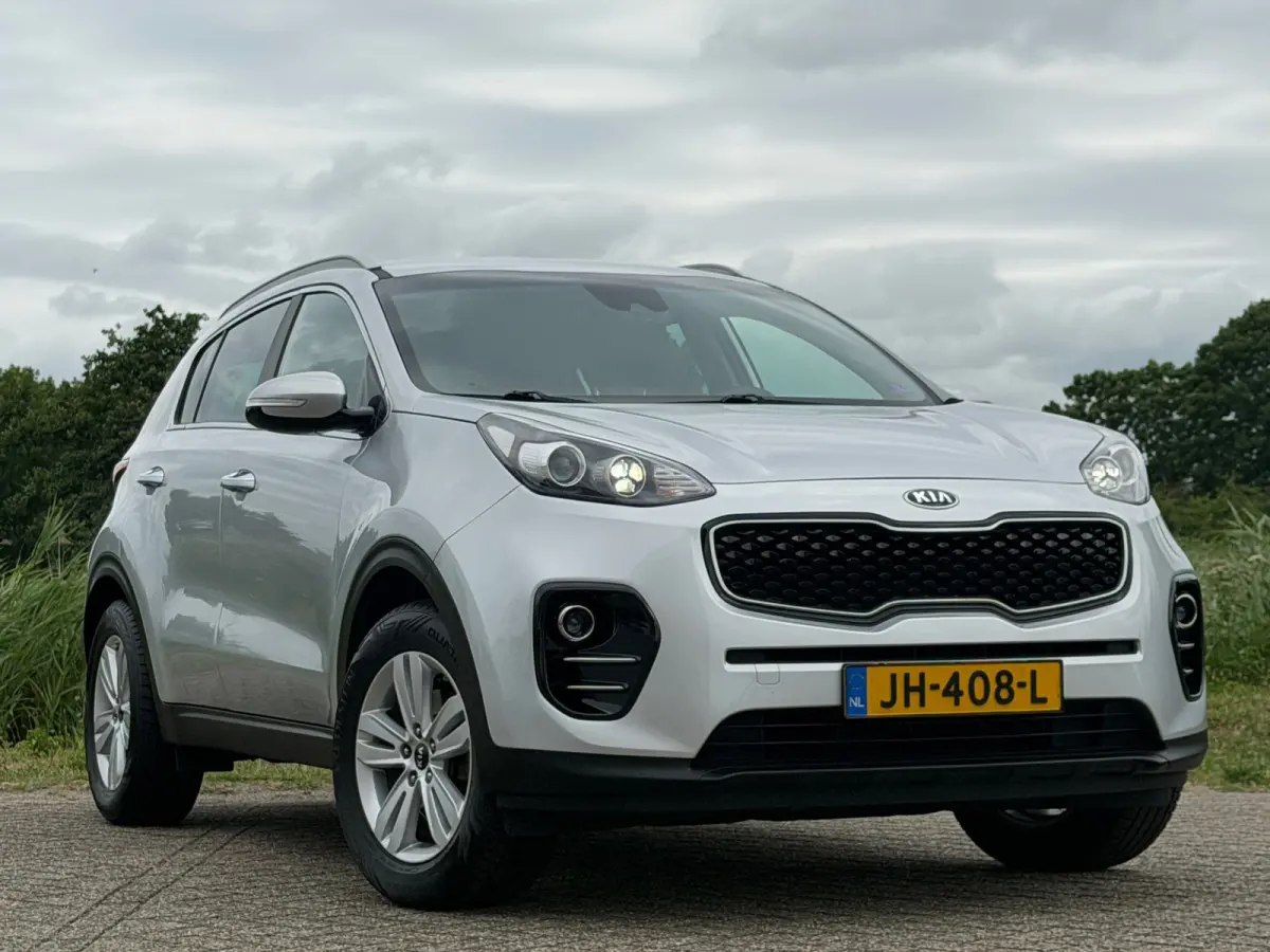 1.6 GDI First Edition - Sparkling Silver - Trekhaak/Nav/Camera