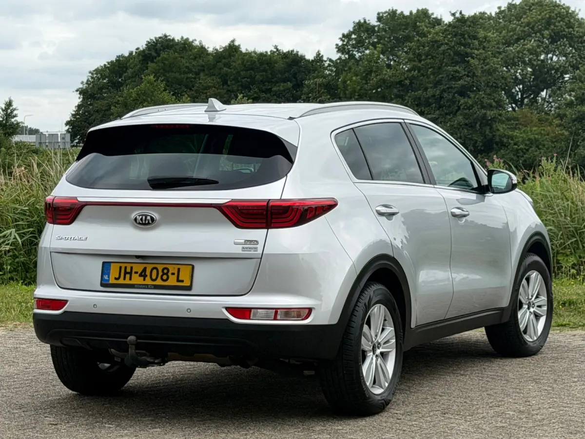 1.6 GDI First Edition - Sparkling Silver - Trekhaak/Nav/Camera