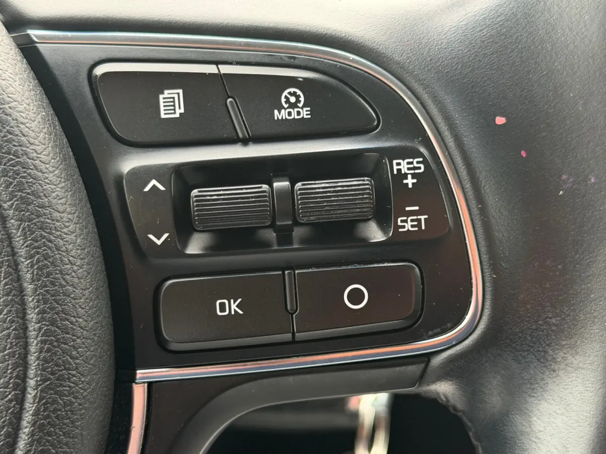 1.6 GDI First Edition - Sparkling Silver - Trekhaak/Nav/Camera