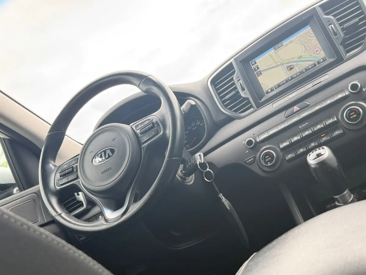 1.6 GDI First Edition - Sparkling Silver - Trekhaak/Nav/Camera