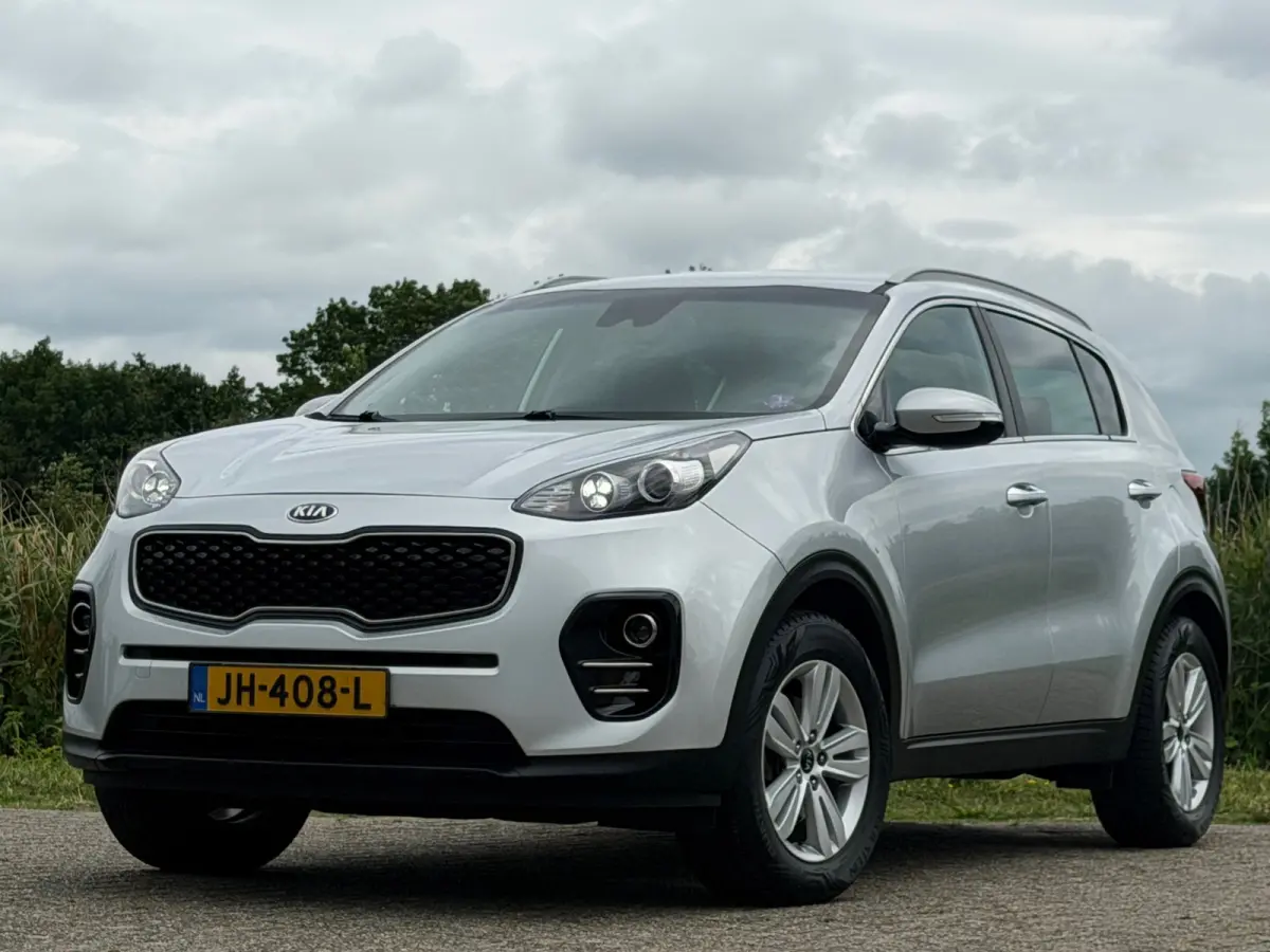 1.6 GDI First Edition - Sparkling Silver - Trekhaak/Nav/Camera