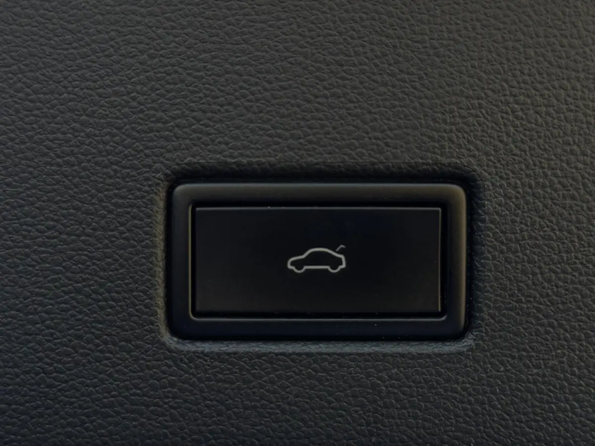 1.5 TSI Style DSG NAVI|PDC|TREKHAAK|AIRCO|MF STUUR|ELEK PAKKET